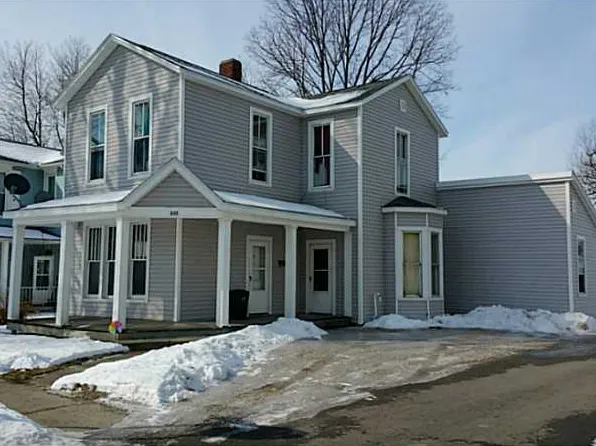 332 S Detroit St, Bellefontaine, OH 43311