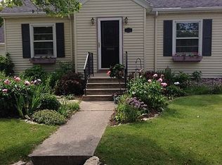 1230 S Roosevelt St, Green Bay, WI 54301