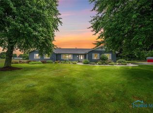 15180 Dirlam Rd, Bowling Green, OH 43402