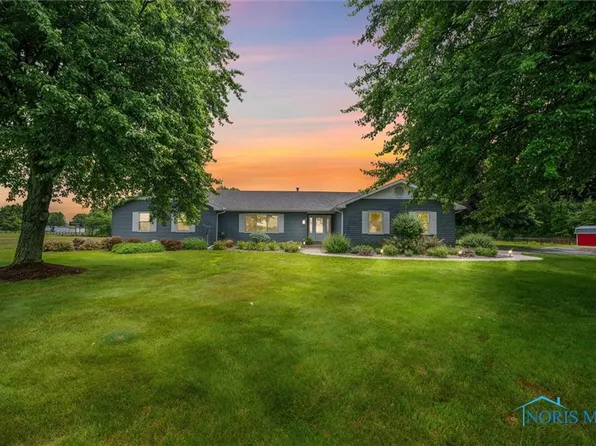 15180 Dirlam Rd, Bowling Green, OH 43402