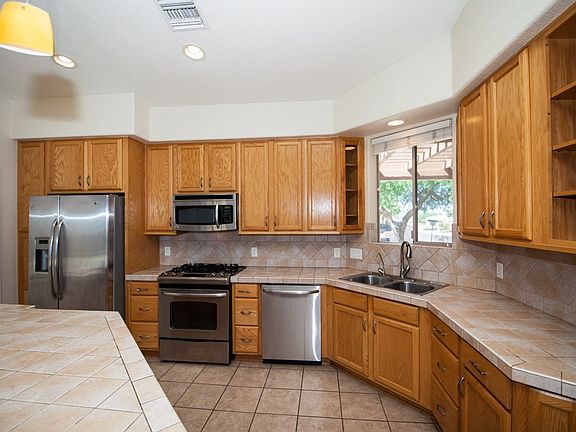 4th image of 6204 E 25th Pl