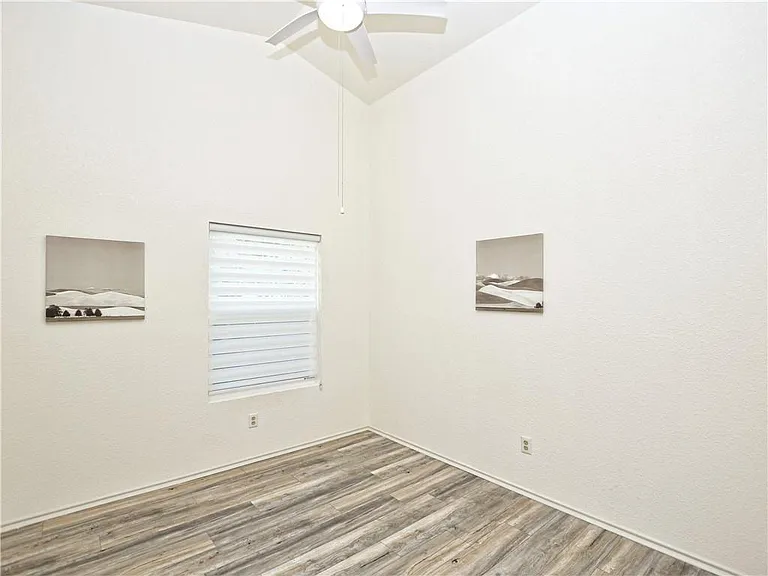 1107 Hatteras Dr — Photo 21