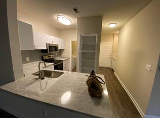 21101 Spring Meadow Dr, Chapel Hill, NC 27517