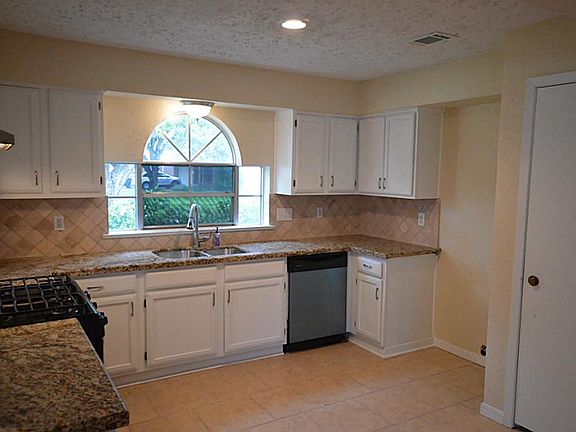 3rd image of 22615 Blair Manor Ln