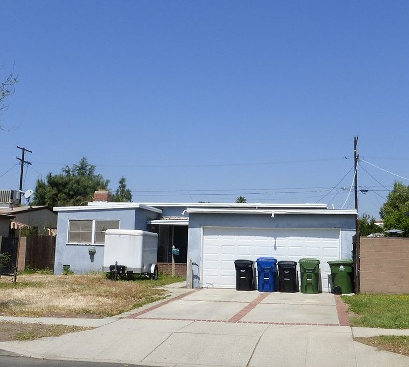 2nd image of 14301 Aztec St