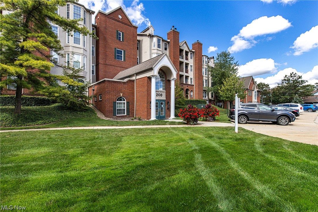 200 Fox Hollow Dr APT 103, Mayfield Heights, OH 44124 Zillow