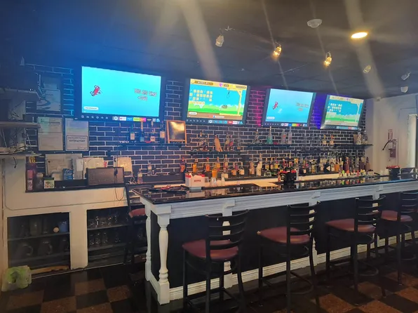 572 57th Street image 3 of 13