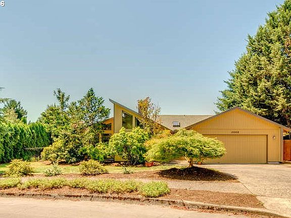 2nd image of 10502 NE 36th Ave