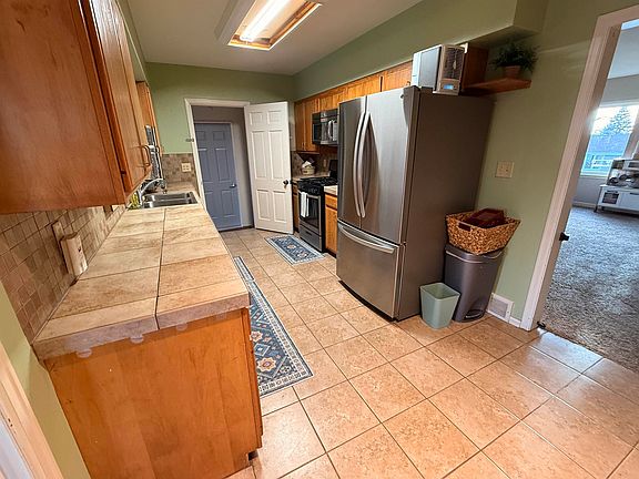 4th image of 2160 Avalon Rd