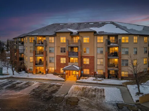 11445 Ellerslie Rd SW #102, Edmonton, AB T6W 1T1