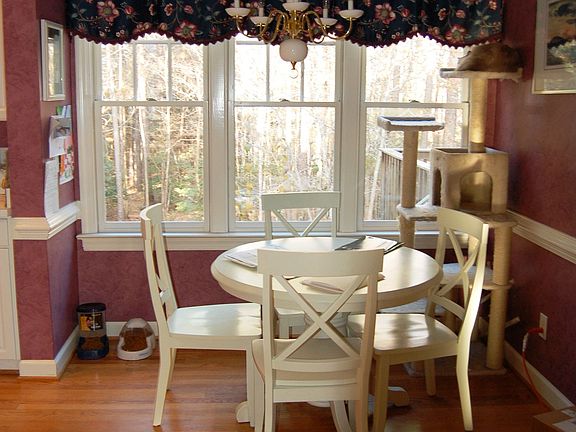 Breakfast nook