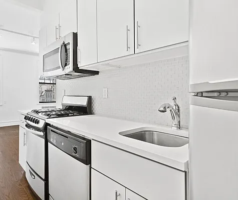 Rented by Compass | media 37