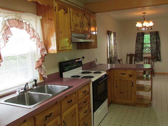 4th image of 21442 Locke Valley Rd