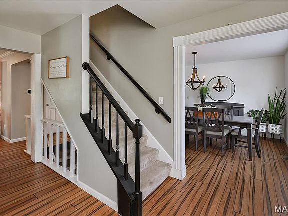 3rd image of 1825 Orchard Hill Dr