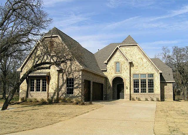 1st image of 2711 S Shady Ln