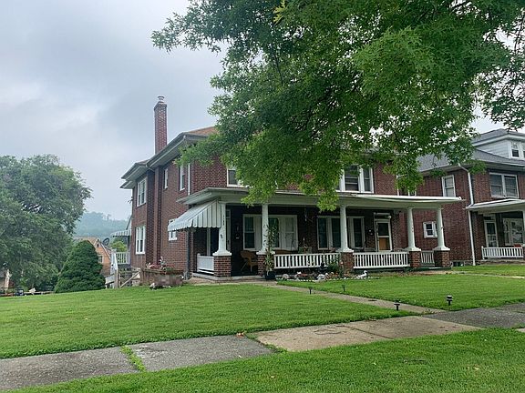 3rd image of 1135 Stirling St