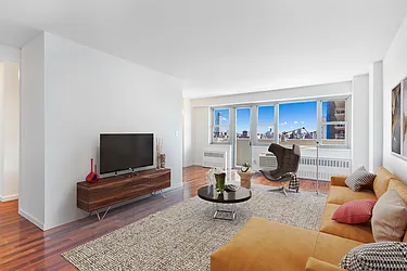 Rented by Oxford Property Group