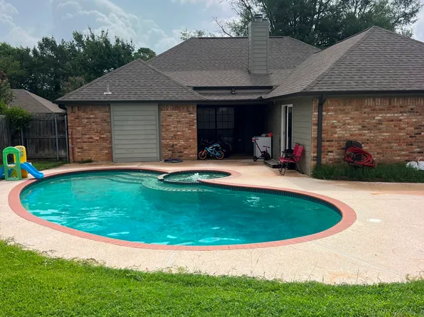 610 Pecos St, Chandler, TX 75758