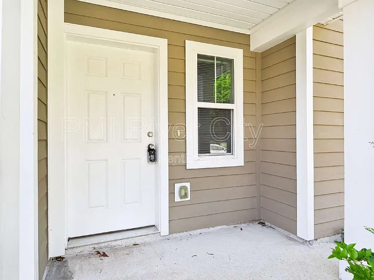 7608 Rain Forest Dr N — Photo 32