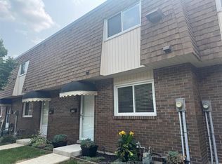 5458 Lassaline Ave, Windsor, ON N8T1A8