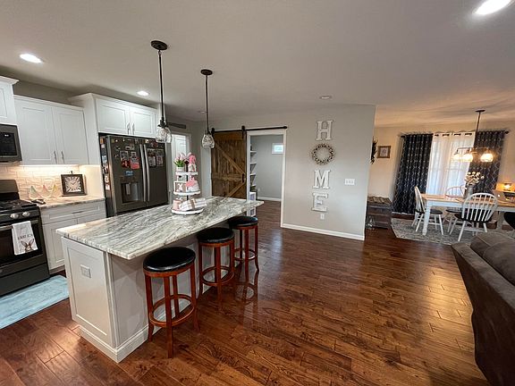 5th image of 429 Clinchfield Dr