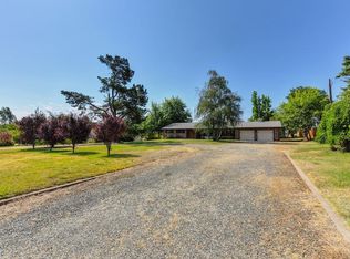 10404 Spiva Rd, Sacramento, CA 95829