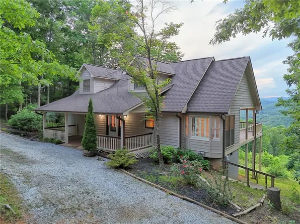 734 Long Laurel Ridge Dr, Lakemont, GA 30552