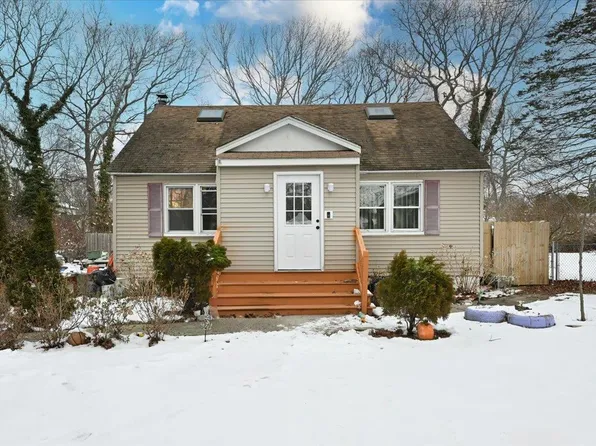 167 Shinnecock Avenue, Mastic, NY 11950