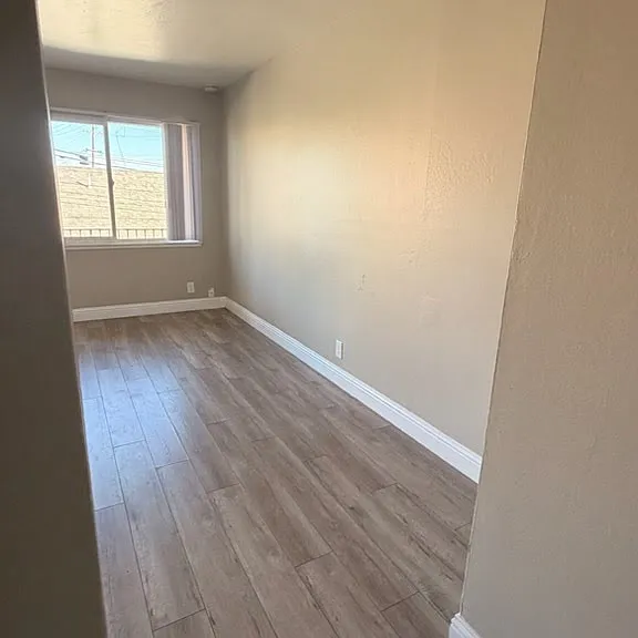 6840 Macarthur Blvd #8 — Photo 1