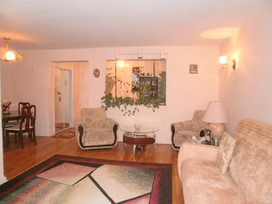 Sold by Fillmore | media 5