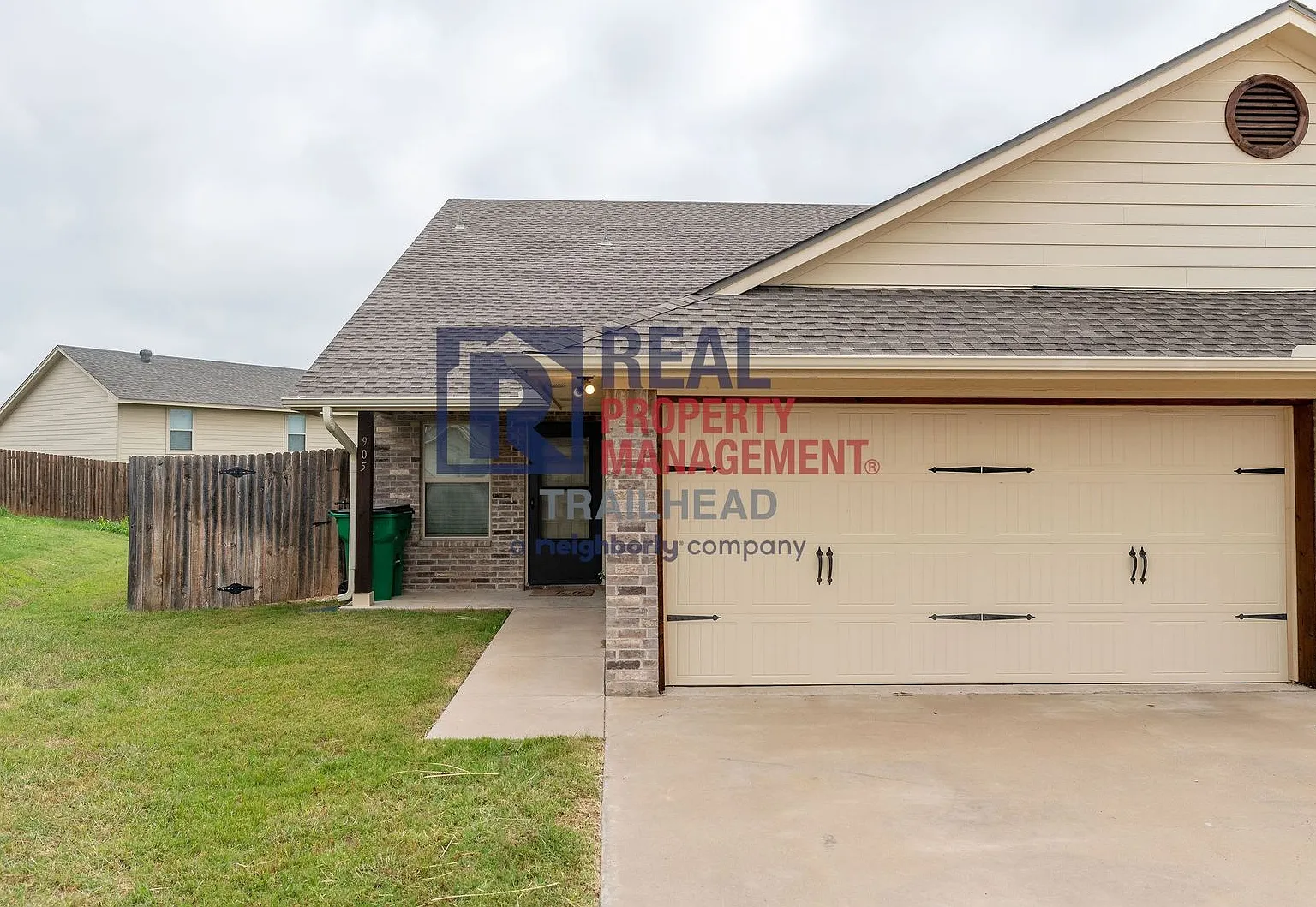 905 Dart Court — Photo 2