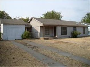 926 Poindexter Ave, Cleburne, TX 76033