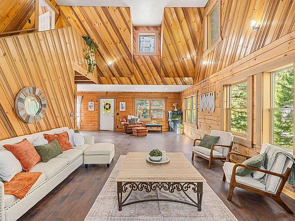 3rd image of 3979 Taylor Ranch Way