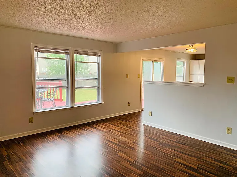 15262 Beam St — Photo 8