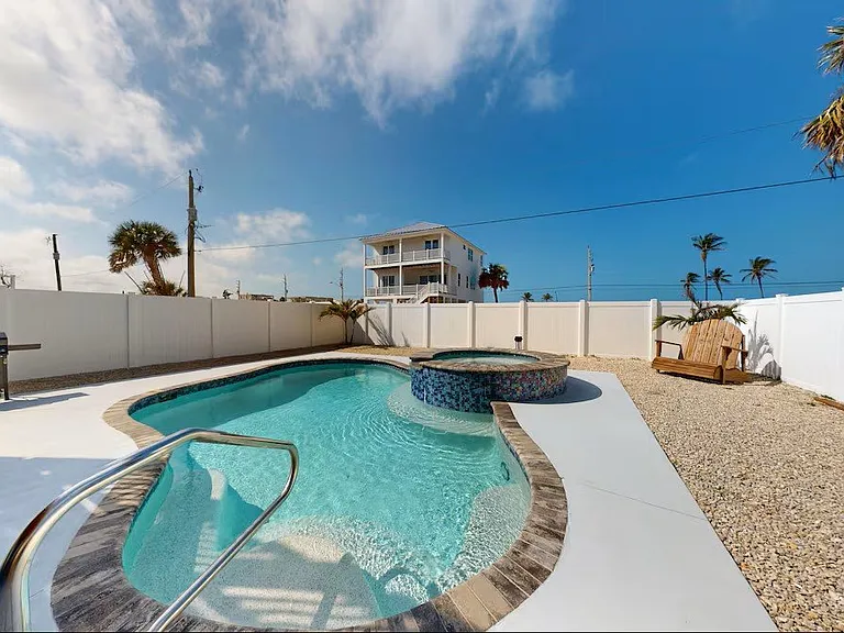 5560 Palmetto St — Photo 10