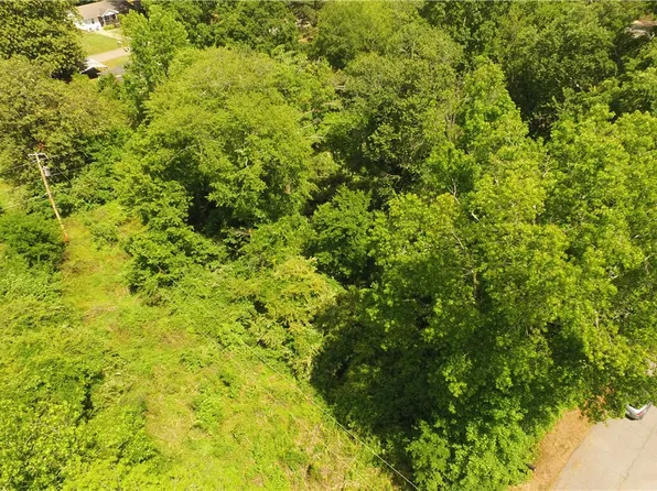 404 Azalea Dr, Anderson, SC 29625