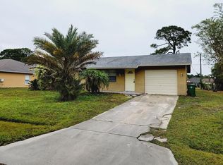761 SE Browning Ave, Port Saint Lucie, FL 34983
