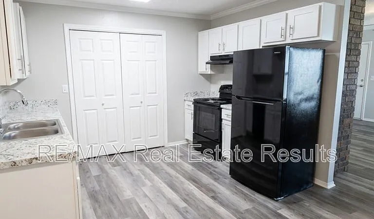 4416 W Acoma St — Photo 5