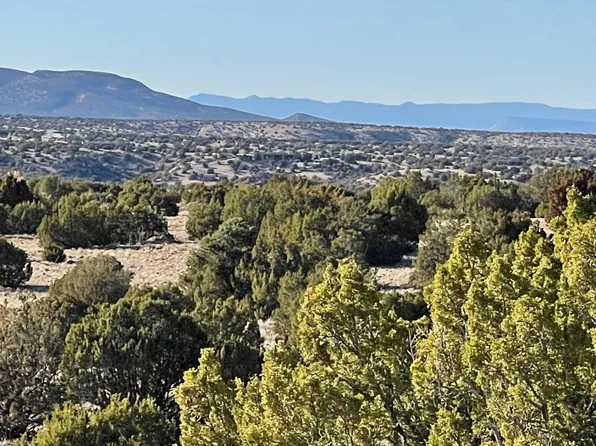60 Turquoise Dr, Sandia Park, NM 87047