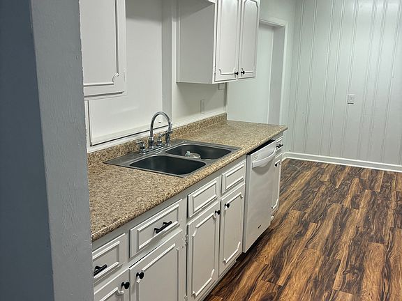 4th image of 1525 Blountstown St #1