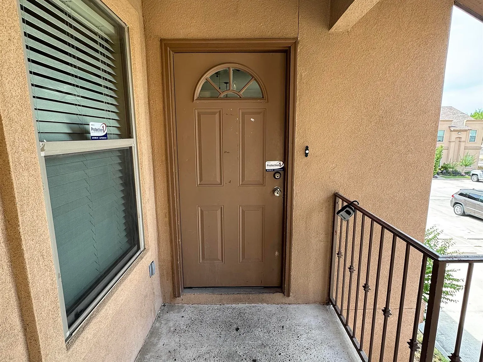 3 bed, 2.0 bath, 1265 sqft, $1,400 — Photo 4