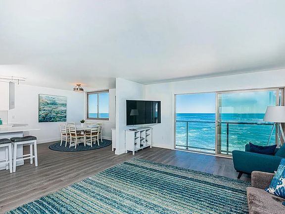 5th image of 909 Coast Blvd Unit 26