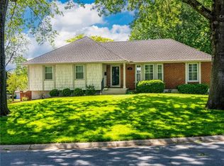 714 SW Montgomery Ave, Lees Summit, MO 64081