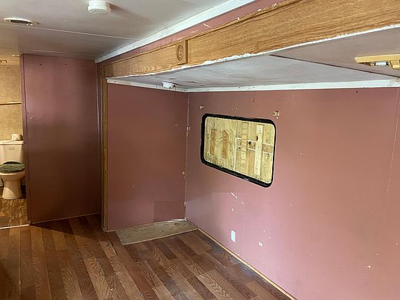 4th image of 2605 Pine Needle Dr #2605