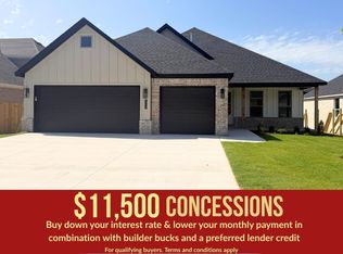 2117 Porter St, Pea Ridge, AR 72751