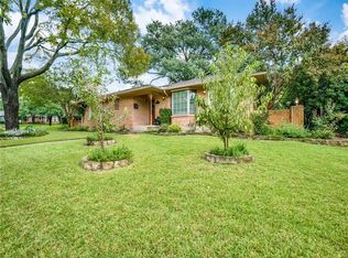 944 Blue Lake Cir, Richardson, TX 75080