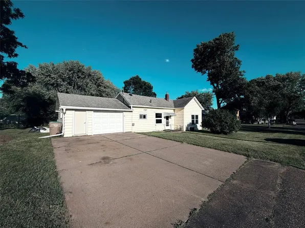 536 Olive Street, Chippewa Falls, WI 54729