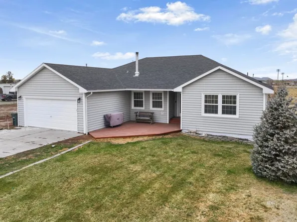 321 Lawndale Dr, Spring Creek, NV 89815