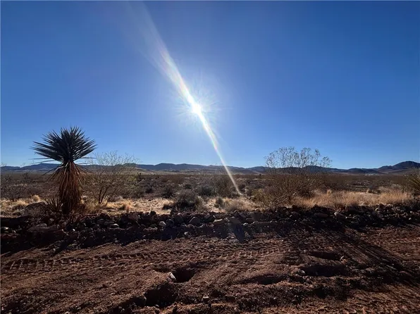 LOT 3 N Dilkon Rd, Golden Valley, AZ 86413