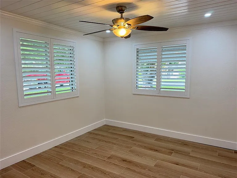 301 S Seminole Ave — Photo 20